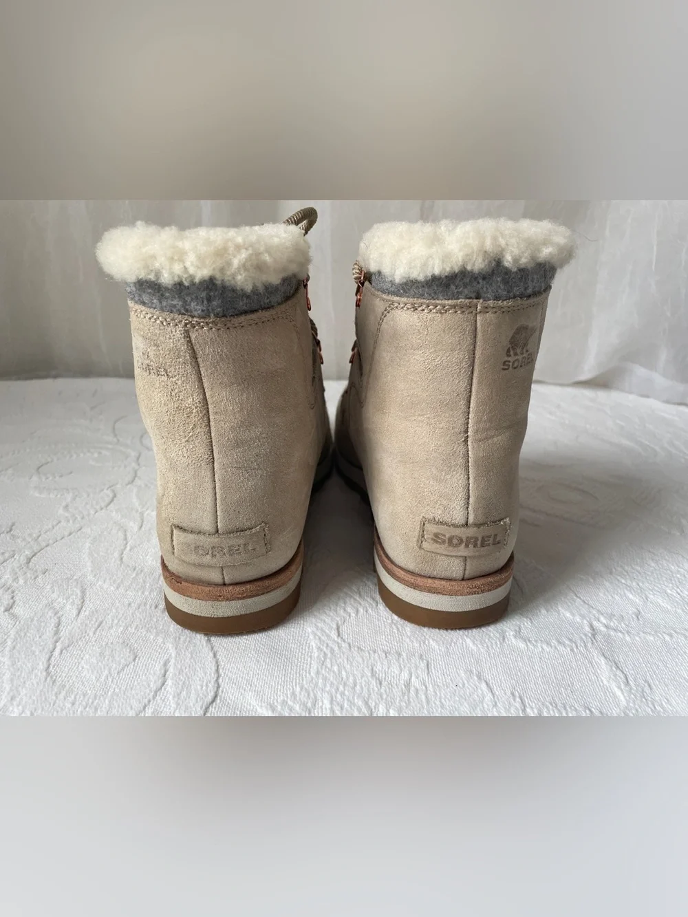 Sorel Alpine Waterproof Winter Boots Gray Felt Suede Shearling Women’s Size 10